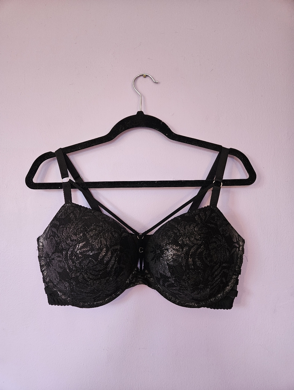 Victoria's Secret Very Sexy Black Shimmer Lace Strappy Push-Up Bra, Size 38DD